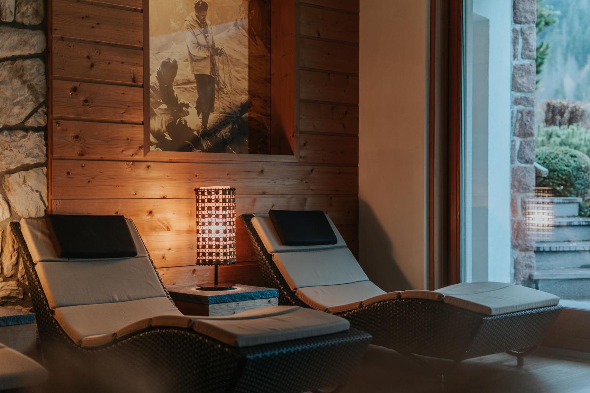 B&B Hotel Mirabel Ортизей Екстериор снимка