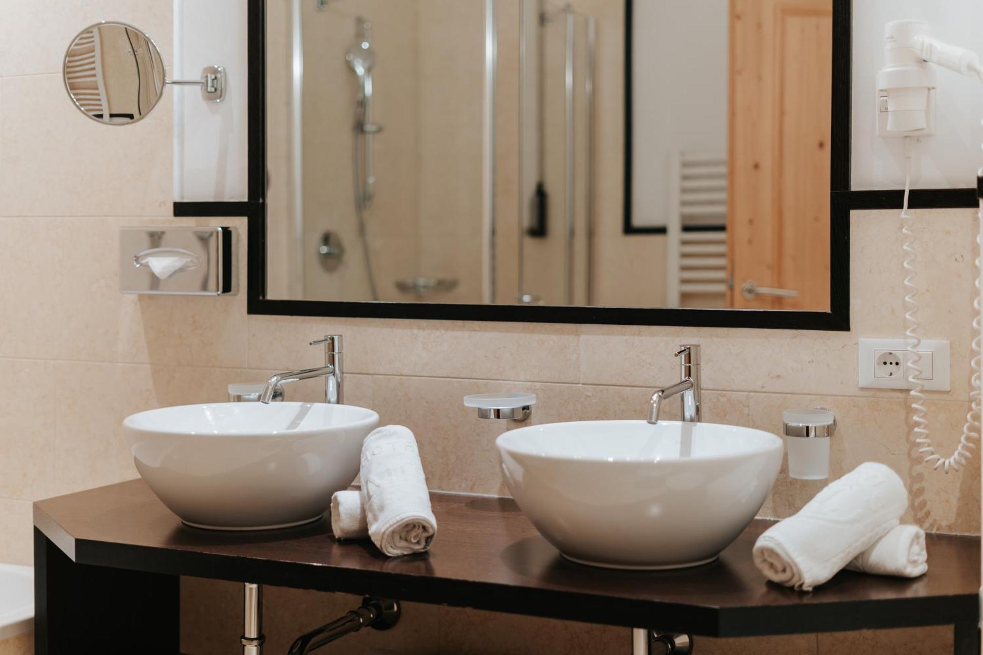 B&B Hotel Mirabel Ортизей Стая снимка