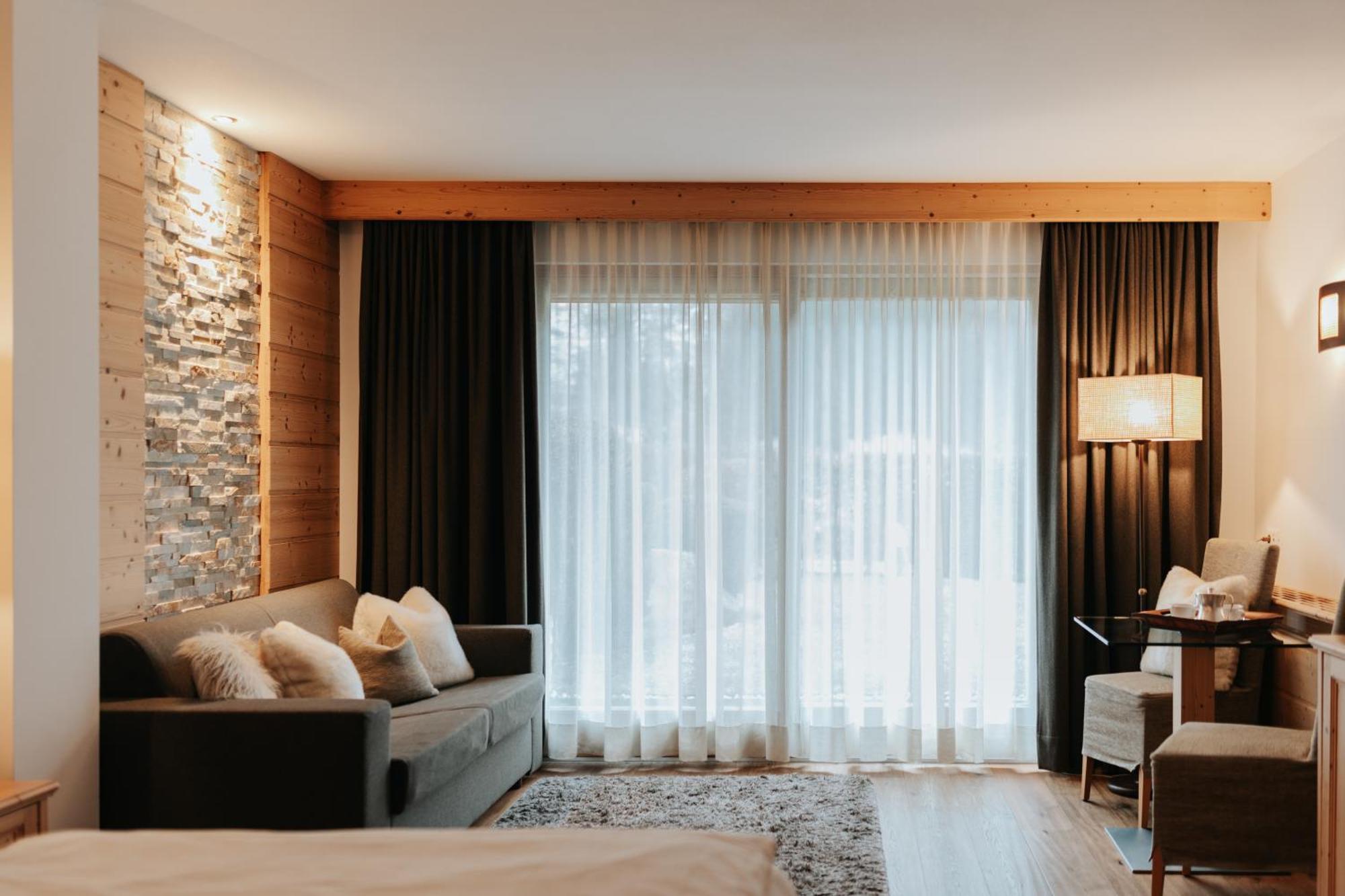 B&B Hotel Mirabel Ортизей Стая снимка