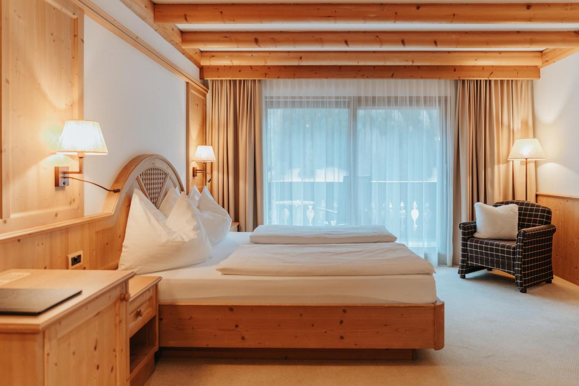 B&B Hotel Mirabel Ортизей Стая снимка