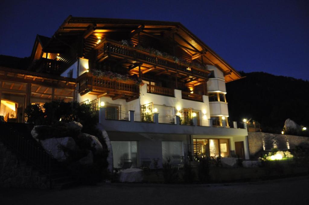 B&B Hotel Mirabel Ортизей Екстериор снимка